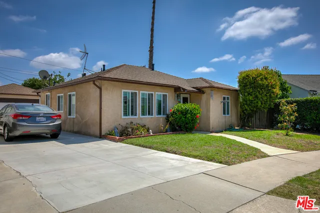 1012 W 209th Street, Torrance, California 90502