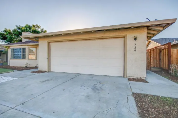 720 Clearview Drive, Hollister, California 95023