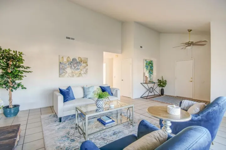 720 Clearview Drive, Hollister, California 95023