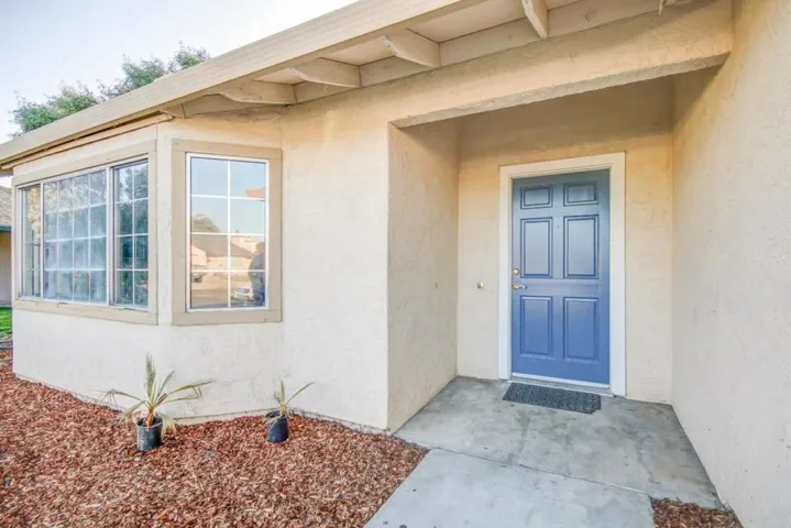 720 Clearview Drive, Hollister, California 95023