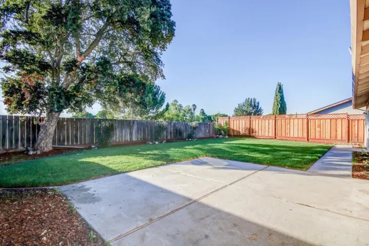 720 Clearview Drive, Hollister, California 95023