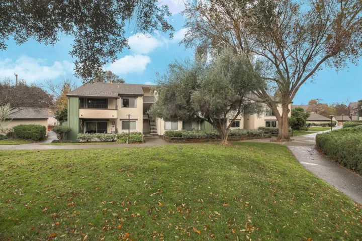 777 San Antonio Road 78, Palo Alto, California 94303