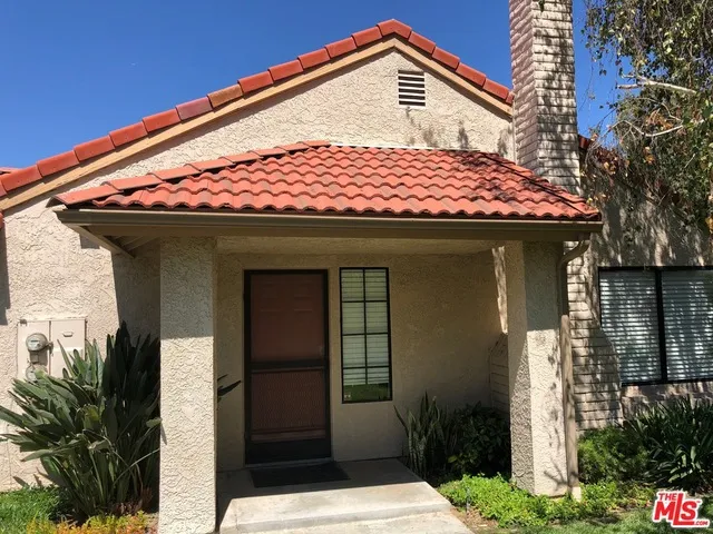 20071 Avenue Of The Oaks 212, Newhall, California 91321