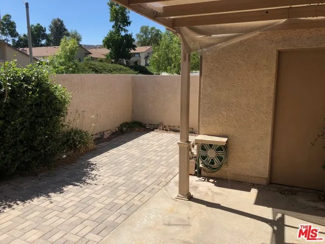 20071 Avenue Of The Oaks 212, Newhall, California 91321