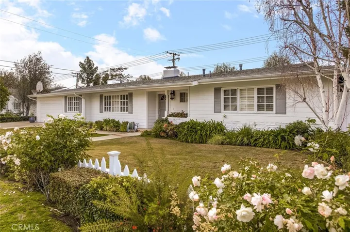 1242 Smoke Tree Lane, North Tustin, California 92705