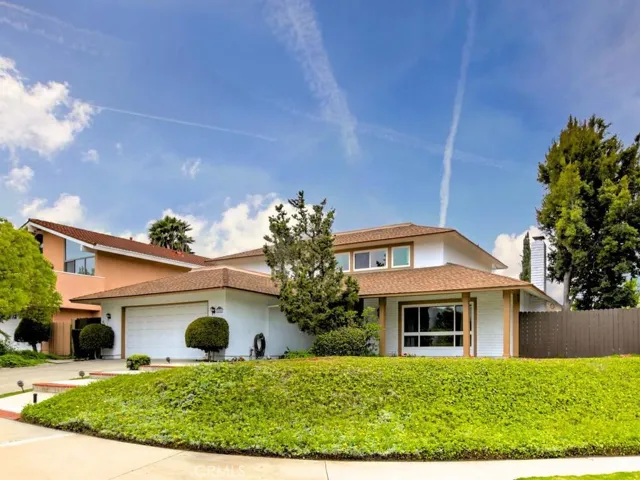 25552 Adriana Street, Mission Viejo, California 92691