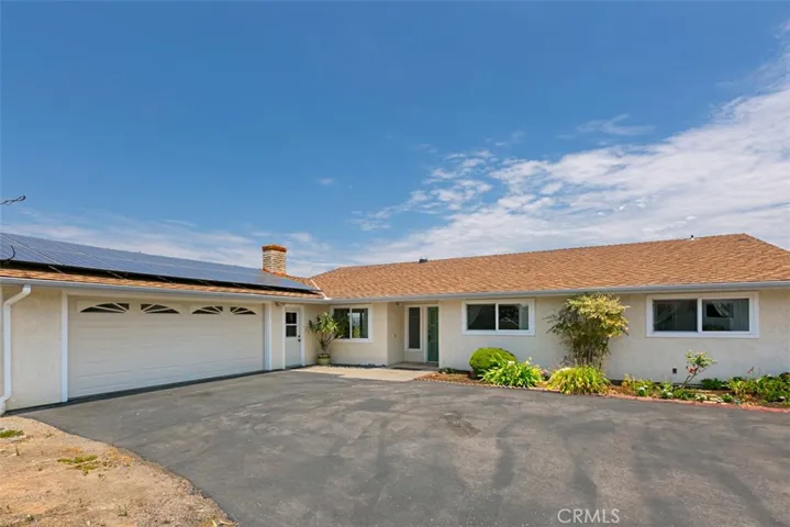 258 Rancho Bonito Road, Fallbrook, California 92028