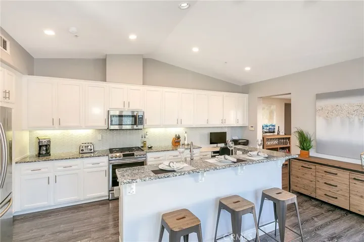 10 Delphinium Street, Ladera Ranch, California 92694