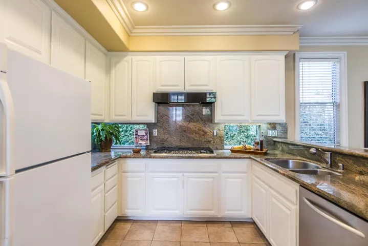 11466 Amberridge-19