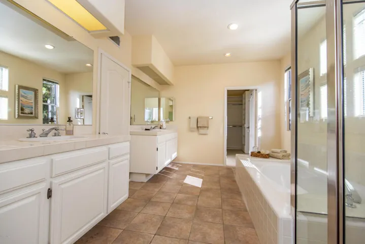 11466 Amberridge-27