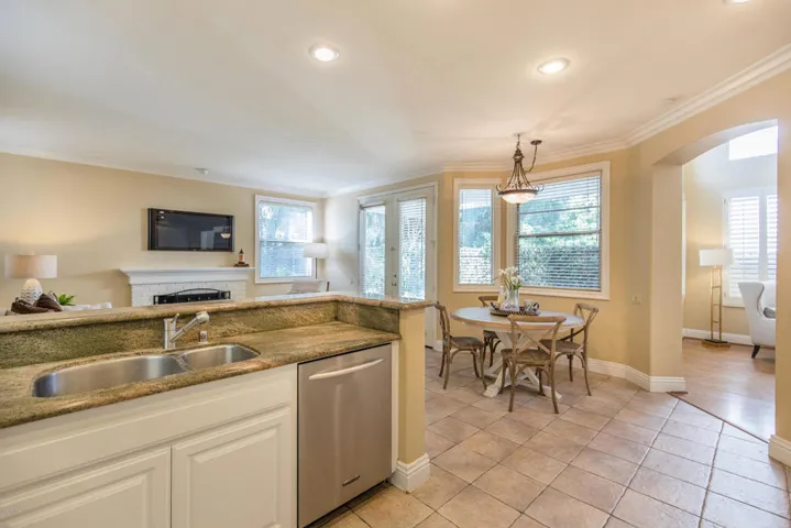 11466 Amberridge-20