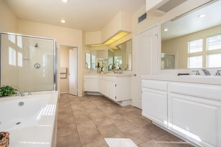 11466 Amberridge-25
