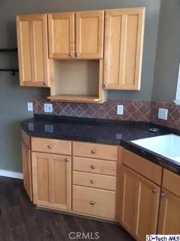 2735 Acacia Street, Camarillo, California 93012