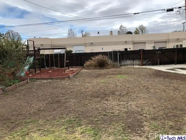 2735 Acacia Street, Camarillo, California 93012