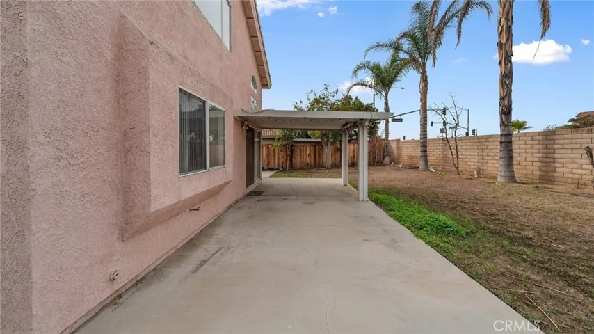 404 Colfax Circle, Corona, California 92879