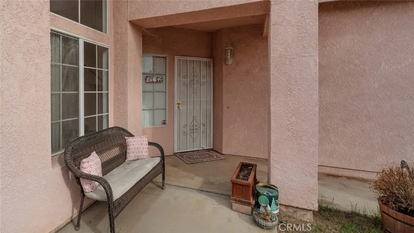 404 Colfax Circle, Corona, California 92879
