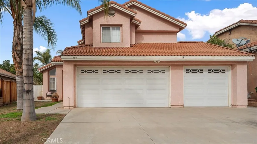 404 Colfax Circle, Corona, California 92879
