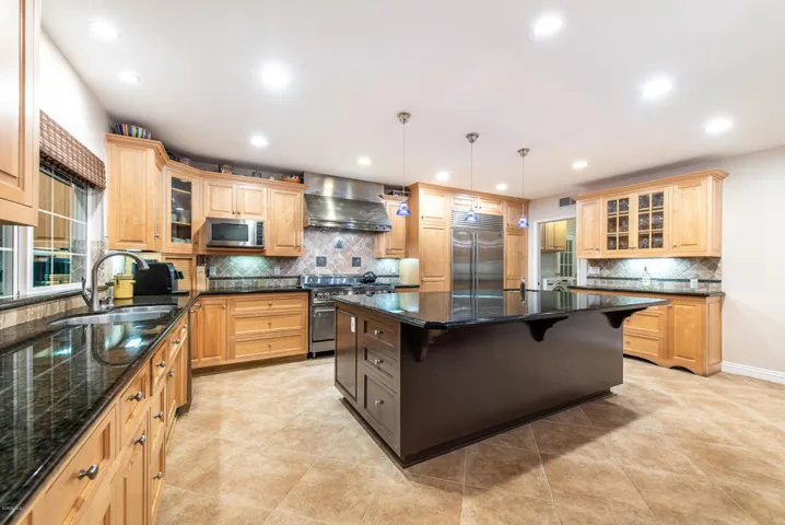 9826 Belmar Ave-99