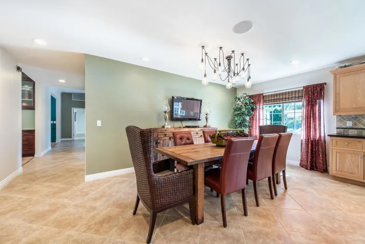 Breakfast Room