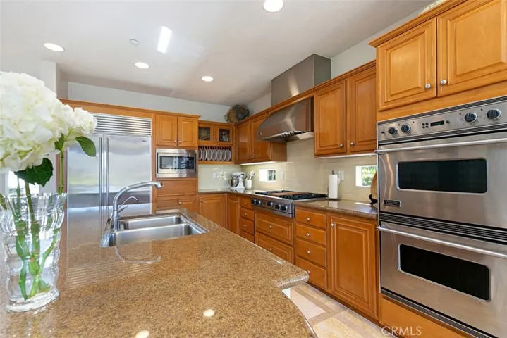 Closer view of all the Top of the Line Kitchen Appliances: Subzero, Wolf and Viking!