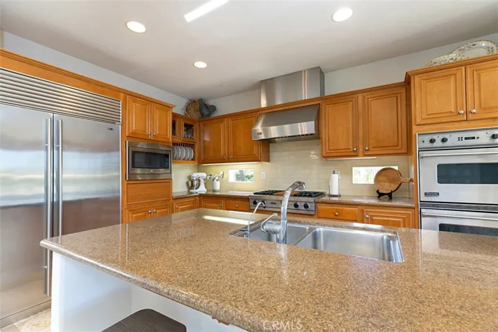 Amazing storage space in the Open Kitchen, along with stylish subway tile back splash