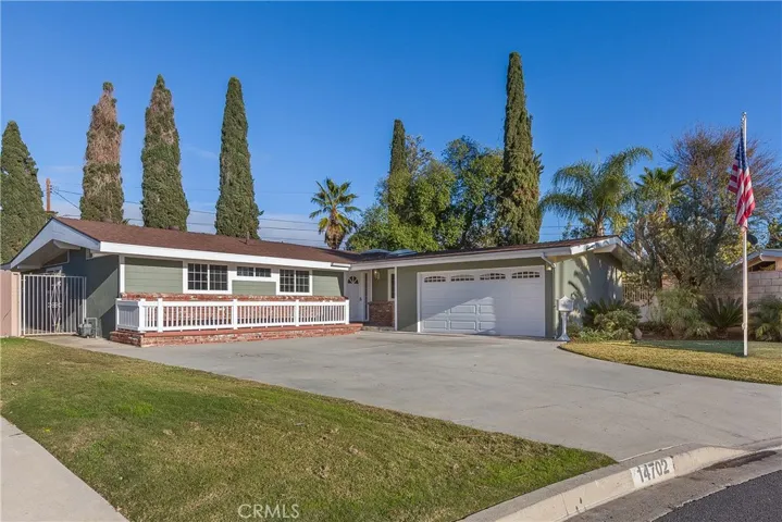 14702 Candeda Place, Tustin, California 92780