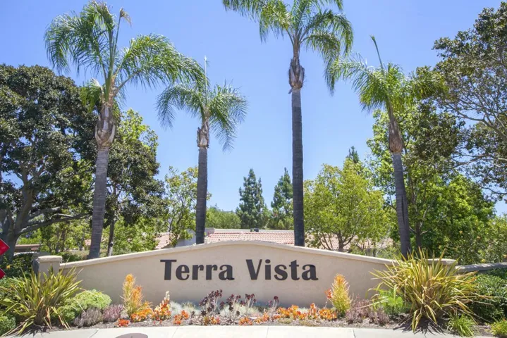 10347 Azuaga Street 83, San Diego, California 92129
