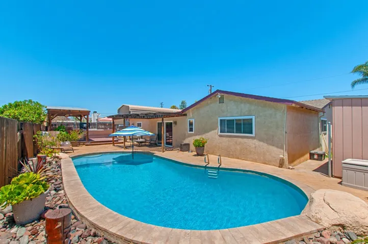 398 Nothomb St, El Cajon, California 92019
