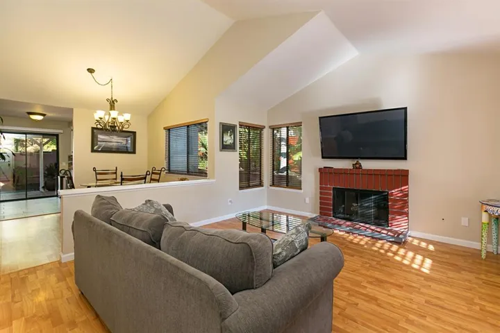 811 Applewilde Dr., San Marcos, California 92078