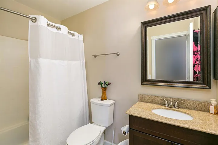 811 Applewilde Dr., San Marcos, California 92078