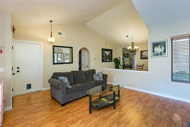 811 Applewilde Dr., San Marcos, California 92078