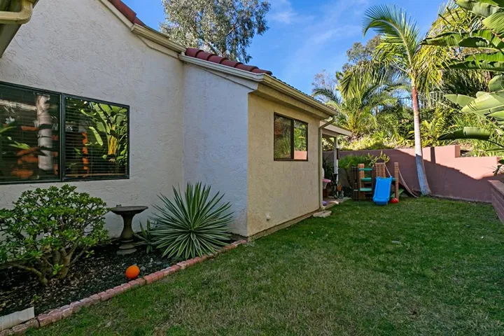 811 Applewilde Dr., San Marcos, California 92078