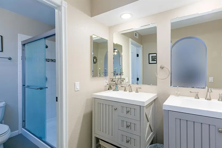 811 Applewilde Dr., San Marcos, California 92078