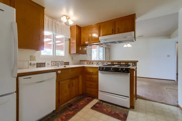 4060 Altura Drive, Oceanside, California 92056