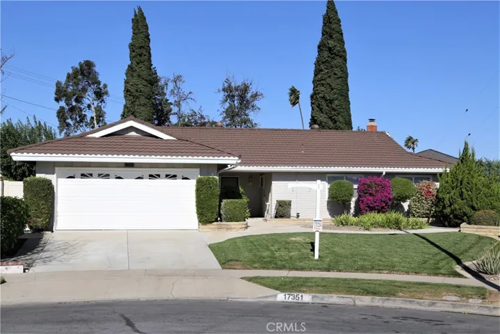 Large lot, end of the cul de sac ... exterior painted at end of October.
