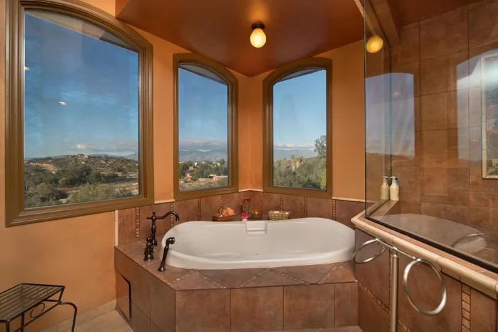 14278 Calle De Vista, Valley Center, California 92082