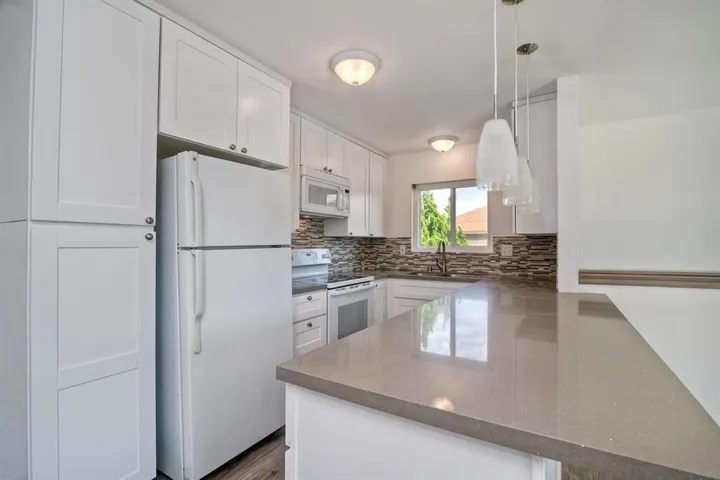 10466 Caminito Sulmona, San Diego, California 92129