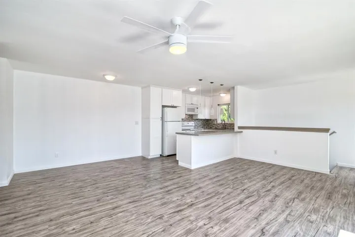 10466 Caminito Sulmona, San Diego, California 92129