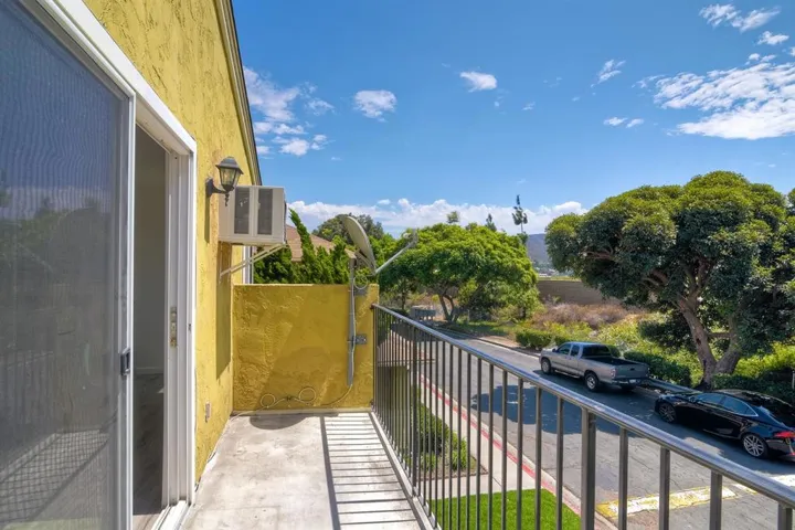 10466 Caminito Sulmona, San Diego, California 92129