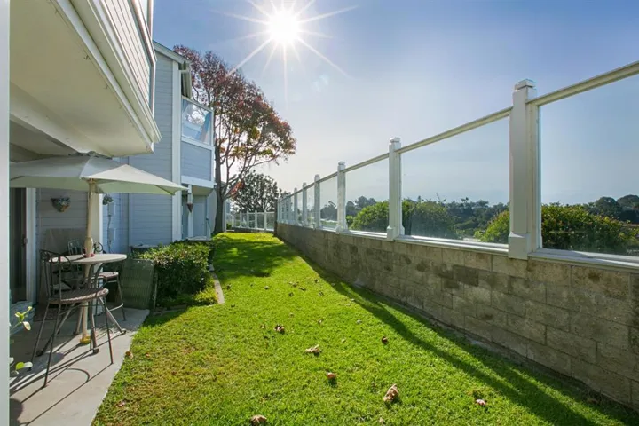 187 Mangano Circle, Encinitas, California 92024