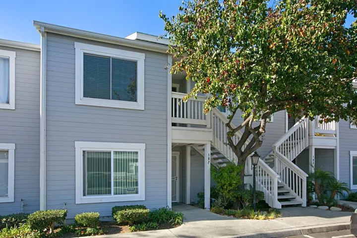 187 Mangano Circle, Encinitas, California 92024