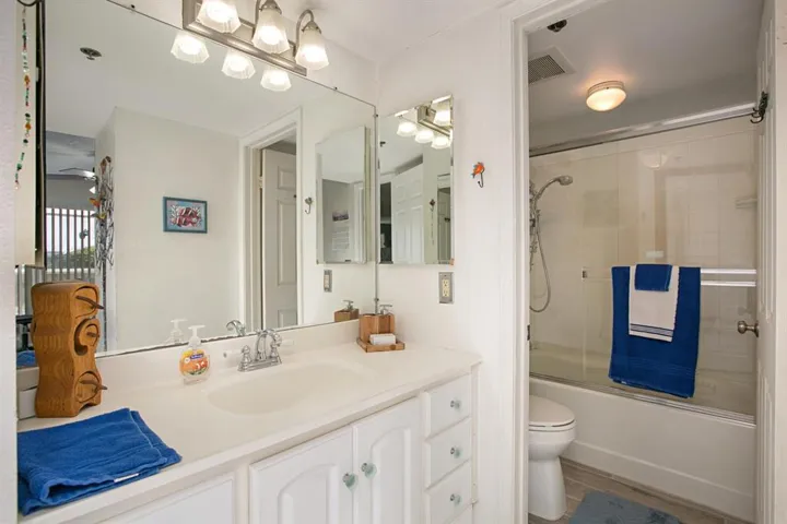 187 Mangano Circle, Encinitas, California 92024
