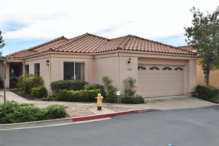 1703 Doral Glen, Escondido, California 92026