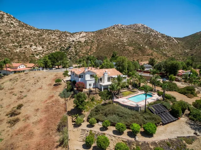 25711 Caryn Ct, Ramona, California 92065