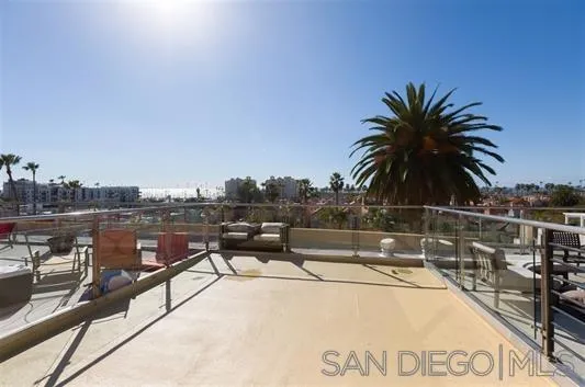 401 N Coast Hwy 302, Oceanside, California 92054