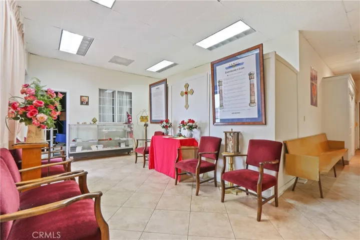 3674 Santa Fe Avenue, Long Beach, California 90810
