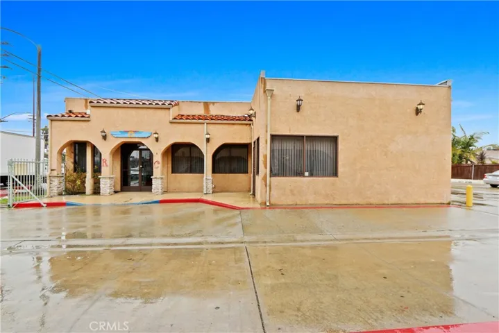 3674 Santa Fe Avenue, Long Beach, California 90810