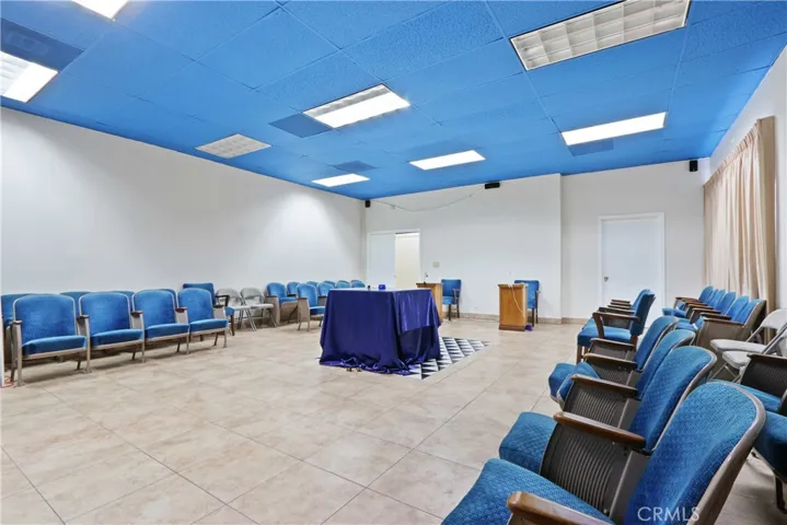 3674 Santa Fe Avenue, Long Beach, California 90810