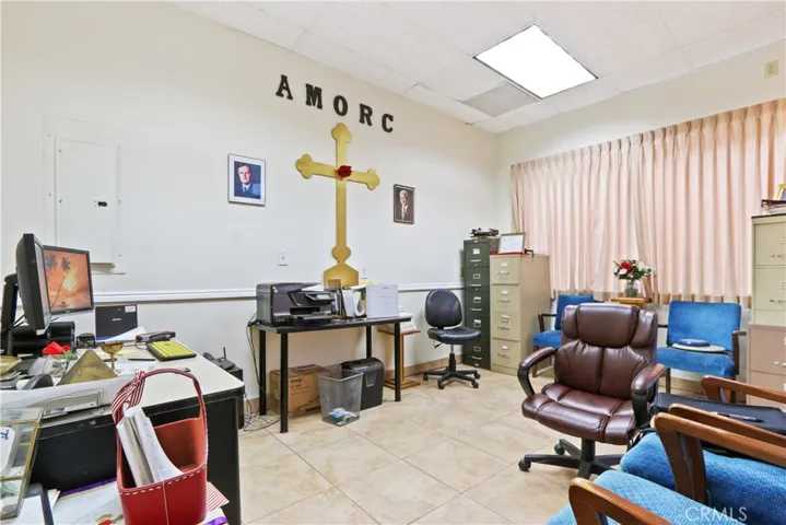 3674 Santa Fe Avenue, Long Beach, California 90810