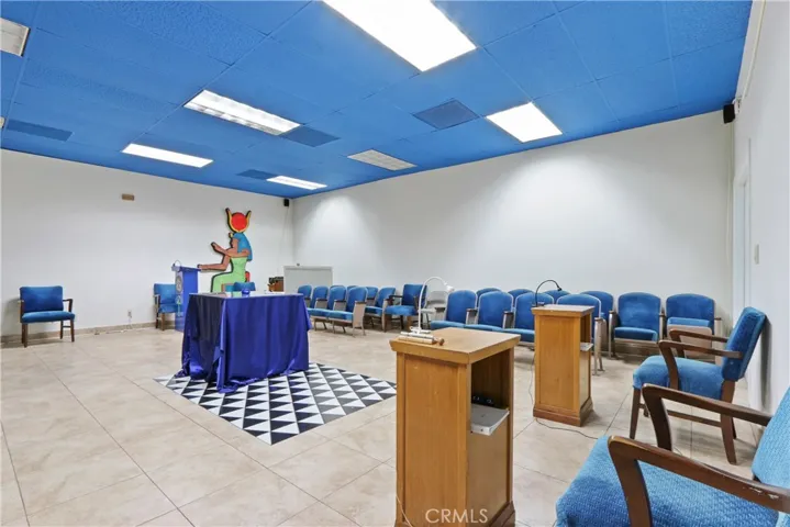 3674 Santa Fe Avenue, Long Beach, California 90810